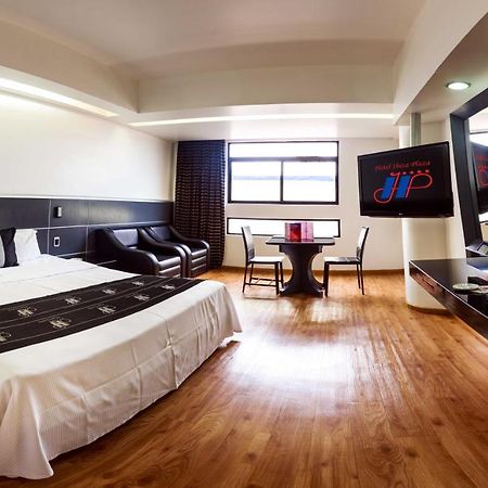 Hotel Ibiza Plaza เม็กซิโกซิตี้ ภายนอก รูปภาพ