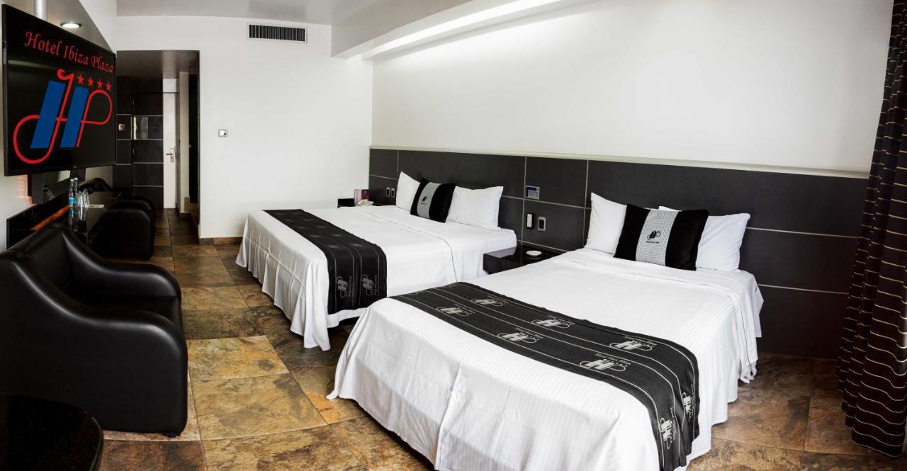 Hotel Ibiza Plaza เม็กซิโกซิตี้ ภายนอก รูปภาพ