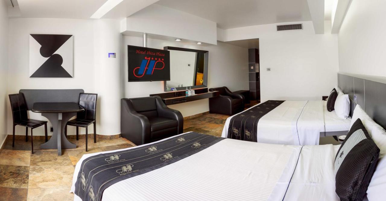 Hotel Ibiza Plaza เม็กซิโกซิตี้ ภายนอก รูปภาพ