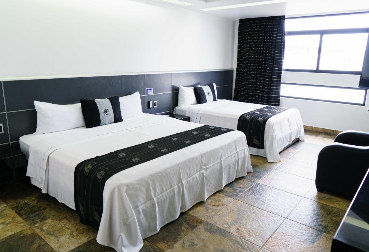 Hotel Ibiza Plaza เม็กซิโกซิตี้ ภายนอก รูปภาพ