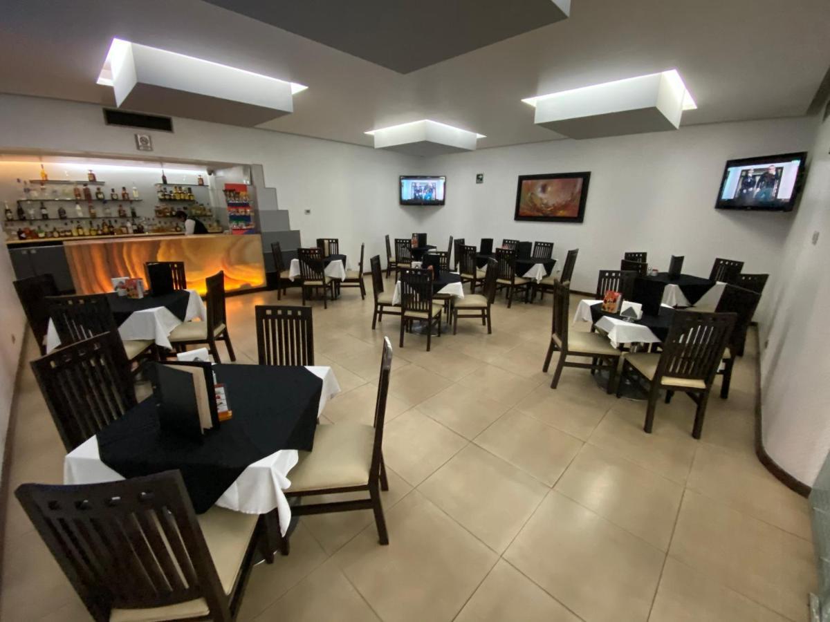 Hotel Ibiza Plaza เม็กซิโกซิตี้ ภายนอก รูปภาพ